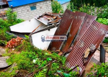 पोखरा–३१ बेगनासताल पिप्लेमा पहिरोले घर पुर्ण रुपमा क्षति