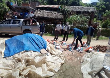 नेपाली काँग्रेस रुपाद्धारा राहत वितरण