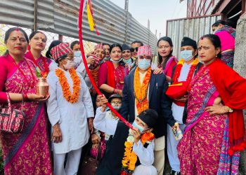 रत्यौली गीत प्रतियोगितामा सहभागिता जनाउँदै सृजनशिल महिला समूह