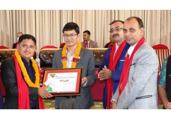 हाम्रो सहयोगी सहकारीको १३ औँ साधारणसभा, पत्रकार दाहाल पुरस्कृत