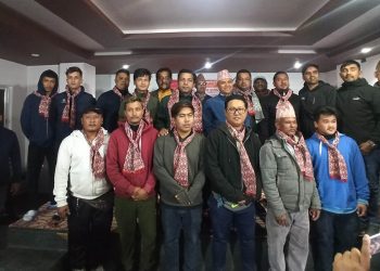 पोखरा ३१ का कांग्रेस वडा सभापति सहित १५ जना एमाले प्रवेश