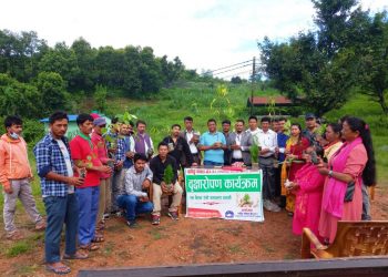 धादिङ पोखरा क्षेत्र नं. २ लेखनाथ कल्याणकारी समाजको वृक्षारोपण