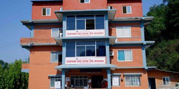 संक्रामक अस्पतालका डाक्टरहरुको करार समाप्त, बिरामी भर्ना बन्द