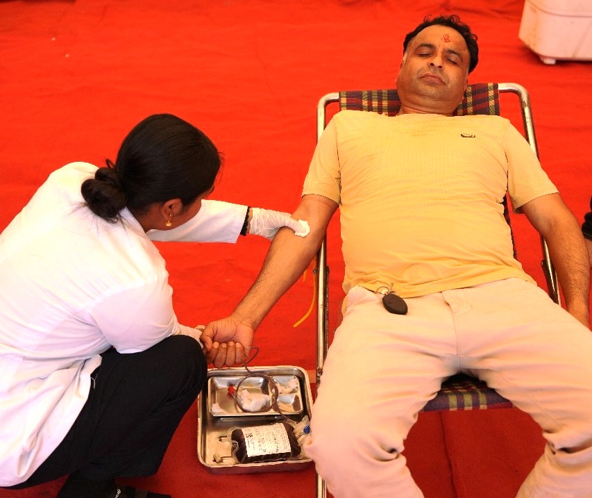 कोटीहोममा ४० युनिट रगत संकलन, शनिबारमात्रै १५ हजार भक्तजन सहभागी