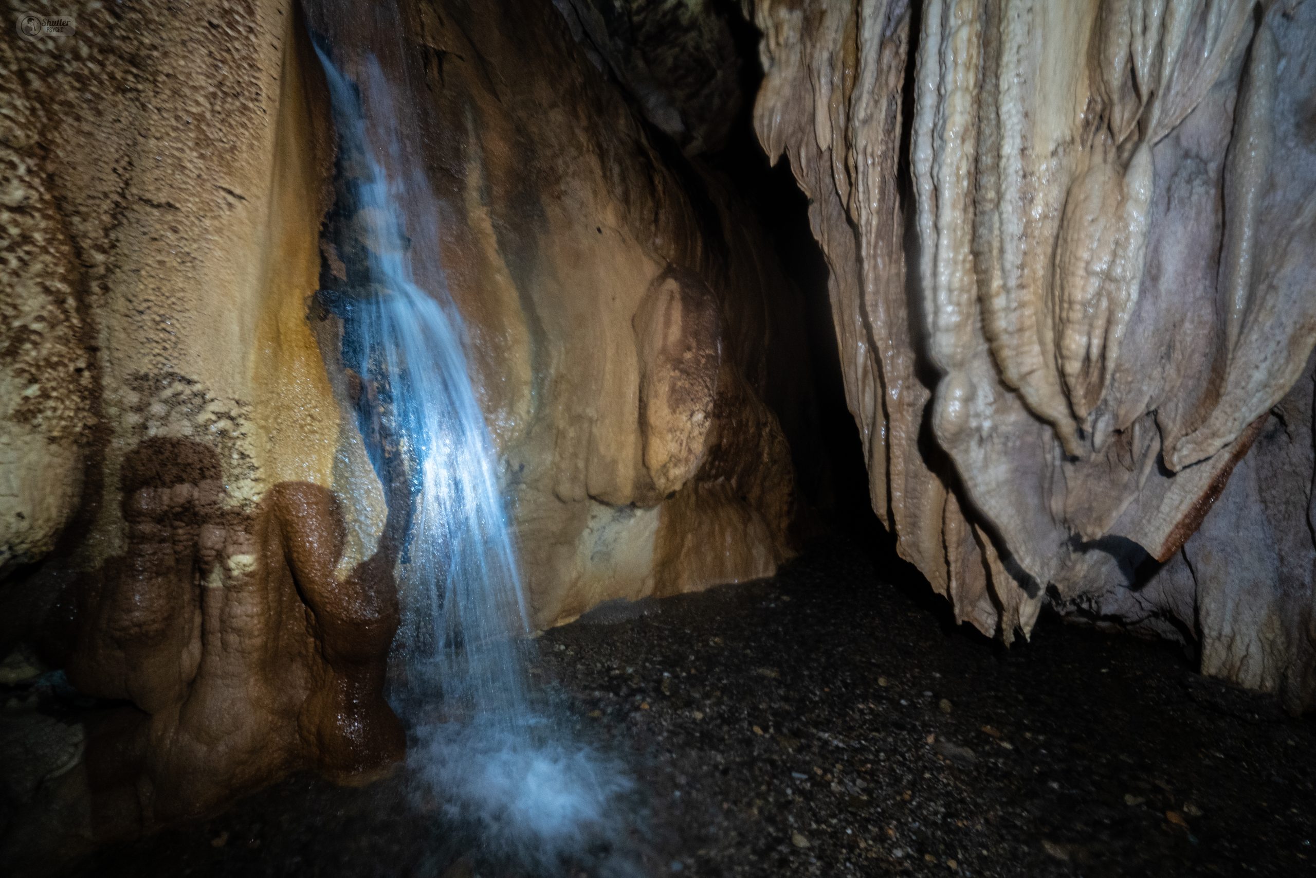 मिलेनियम गुफा