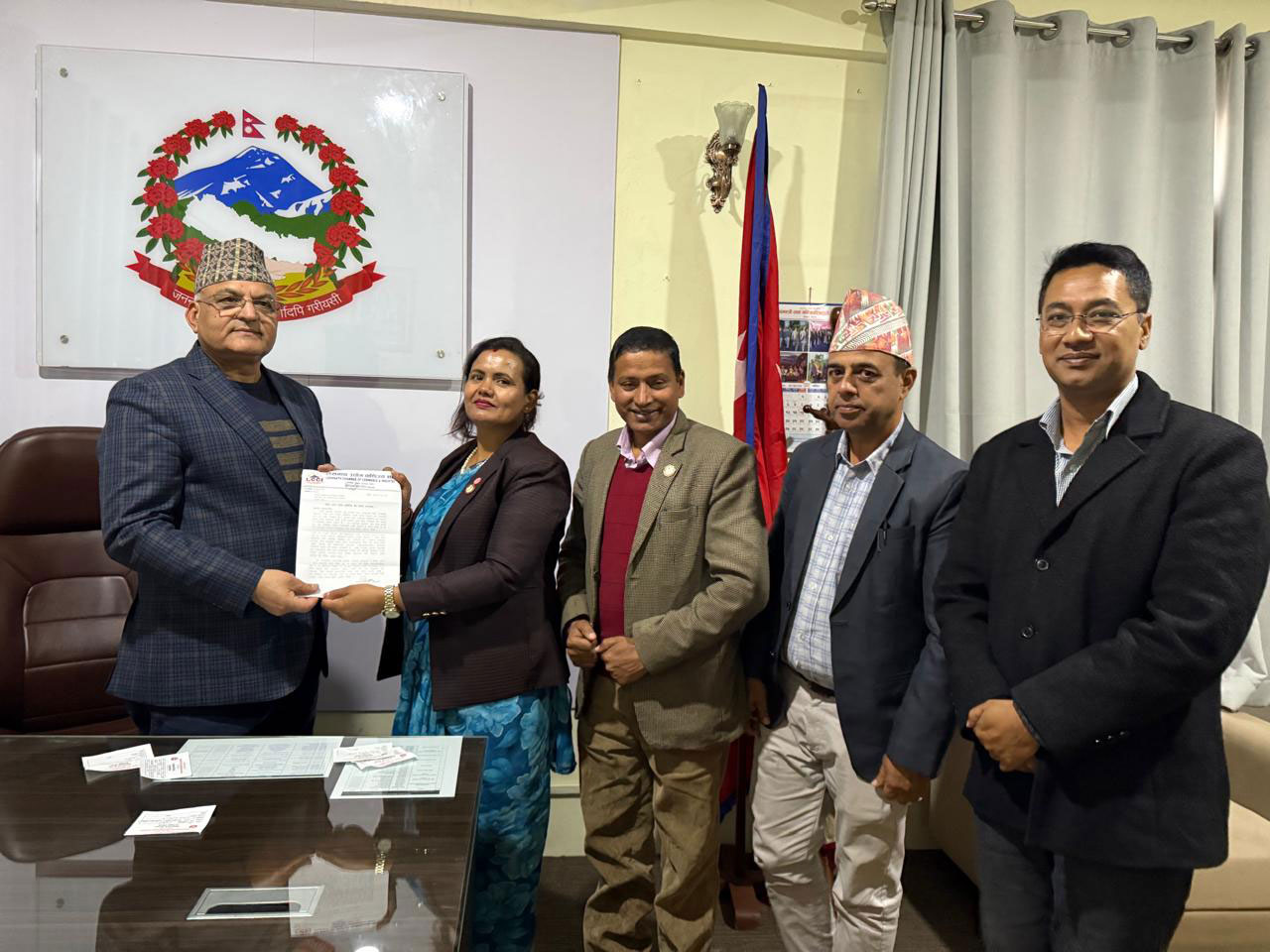 प्रदेशस्तरीय औद्योगिक क्षेत्र निर्माणको माग गर्दै मुख्यमन्त्रीलाई लेउवासंघको ज्ञापनपत्र